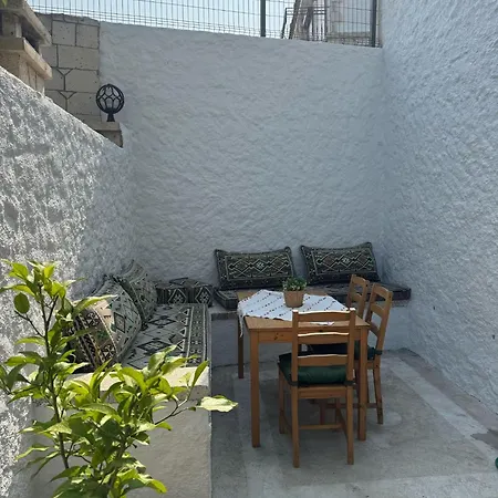 Holiday home Cesme'de Konforunda Alacati Tas Ev Tasarimli Sifir Esyali Cesme